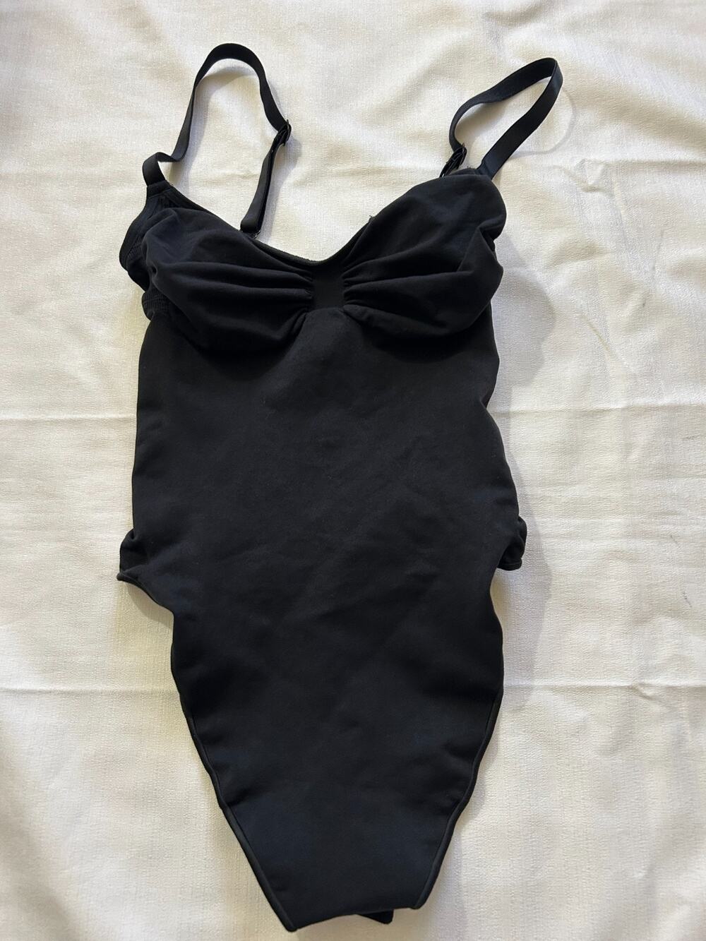 Skims NWOT Women's Snatched Seamless Sculpt Thong Bodysuit Black Size Small